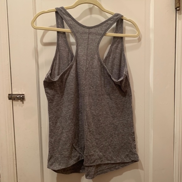 {OLD NAVY} Workout Top - Picture 2 of 6